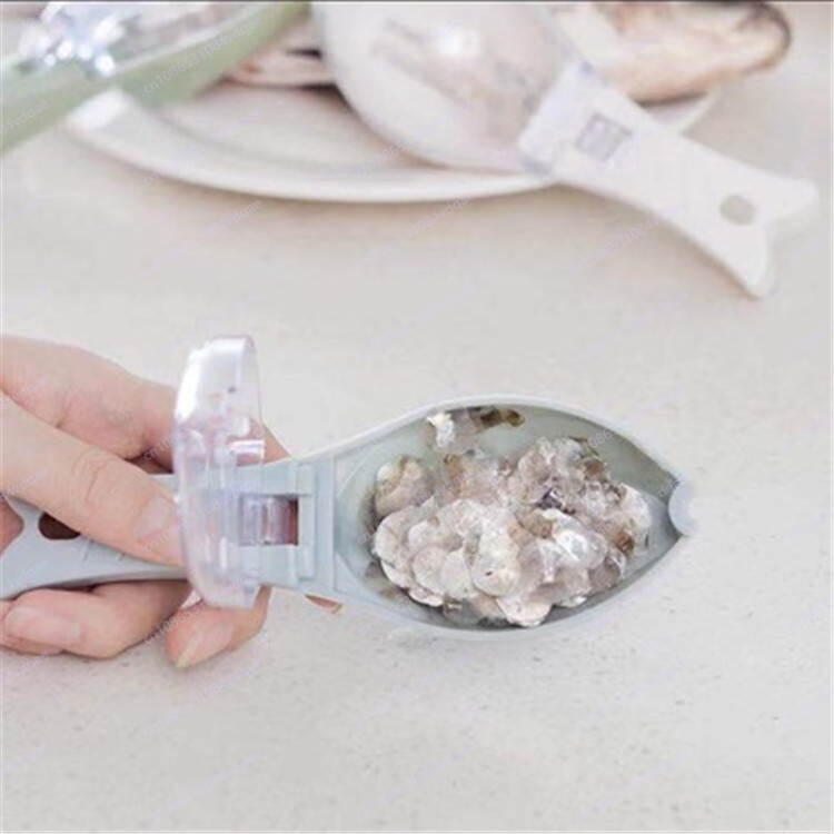 人気の魚の鱗取り器（カバー付き）、プラスチック製手動魚の鱗取 - Kitchen Gadgets Popular のレビューと価格
