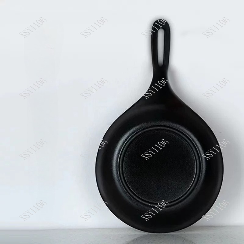 無塗装鋳鉄フライパン ロングハンドル ステーキ・オムレット用 - Cast Iron Skillet のレビューと価格
