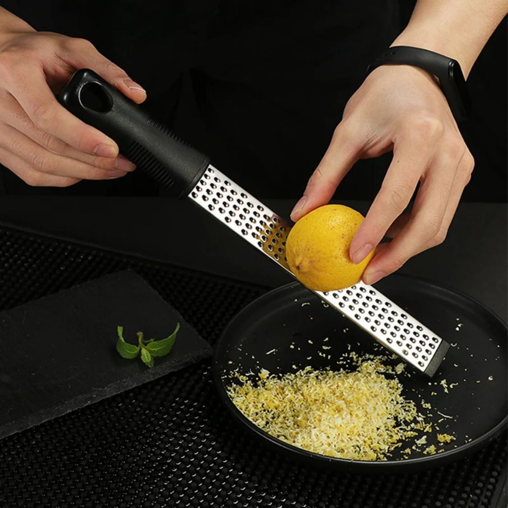 FAIS DU 高品質ステンレス鋼の皮レモンチーズ野菜手動お - Cheese Grater Box のレビューと価格