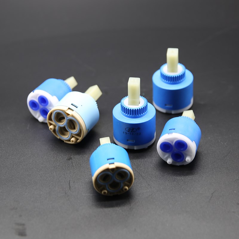 蛇口用混合スプールバルブ 25mm/35mm/40mm カー - Kitchen Gadgets Mixer のレビューと価格