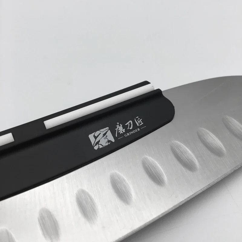 キッチンガジェット、角度ガイド付きシャープナー、PP＆セラミ - Kitchen Gadgets Guide のレビューと価格